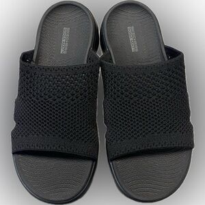 Skechers  GO WALK Flex Sandal - Elation Women’s Sz 7